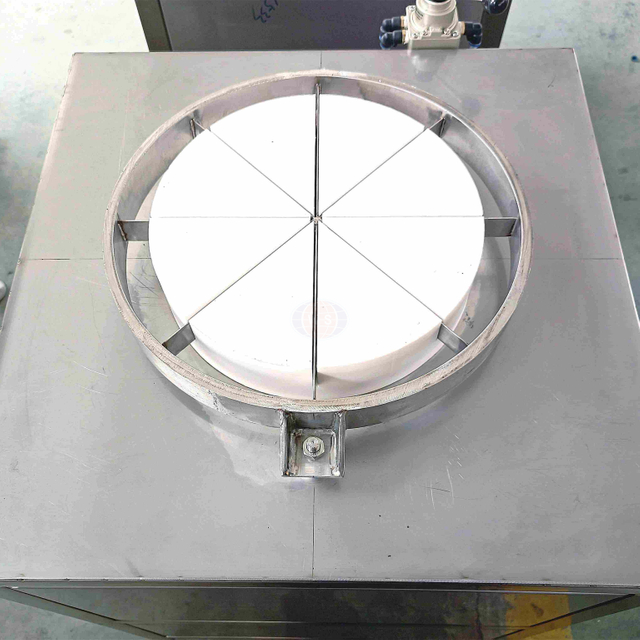 বায়ুসংক্রান্ত পিস্টন স্বয়ংক্রিয় পনির কাটার মেশিন