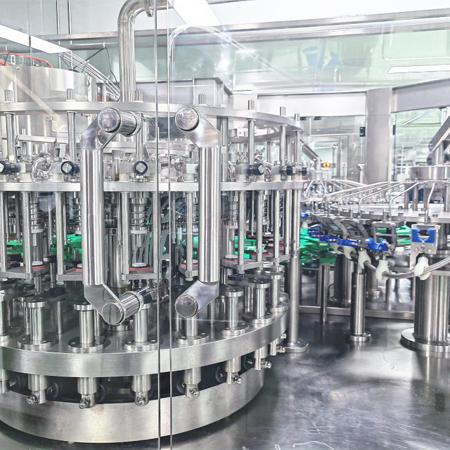 1 গ্লাস বোতল জুস ফিলিং মেশিনে 3